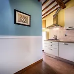 Hs4U Montebello Suite Apartment